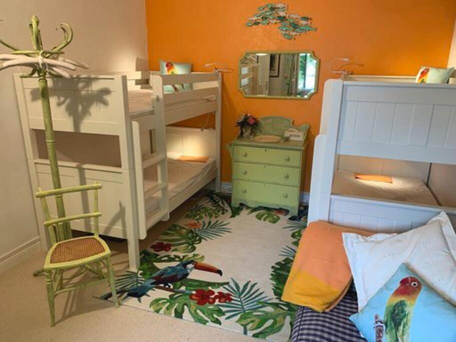 Gite 2-4 Couchages Situe Dans Un Magnifique Jardin Saint-Vivien  外观 照片