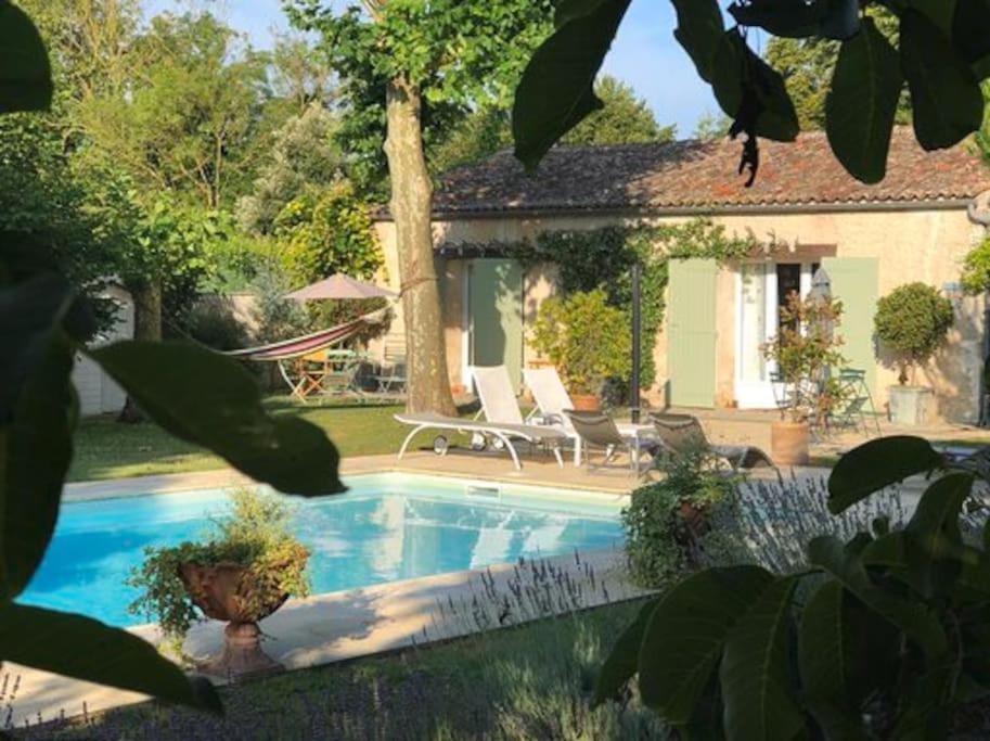 Gite 2-4 Couchages Situe Dans Un Magnifique Jardin Saint-Vivien  外观 照片